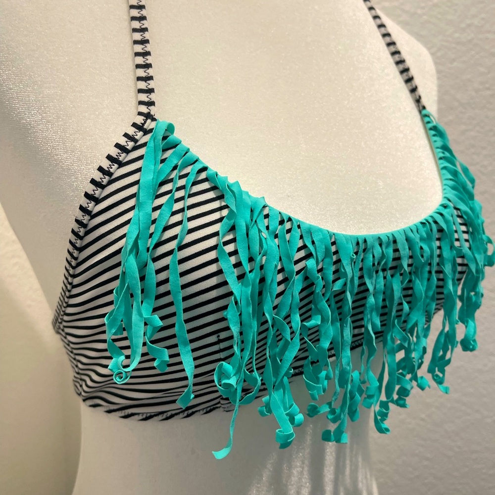 2pc Victoria’s Secret bikini.